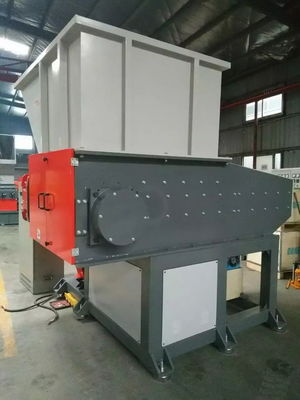 Hard Knife Double Shaft Shredder 380V / 50Hz Voltage Max 1500*770mm Shredding Chamber
